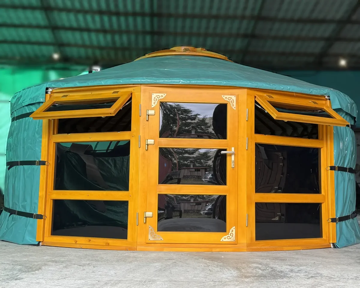 A 16ft yurt with 2 windows (Yurt #25374) - Image 7
