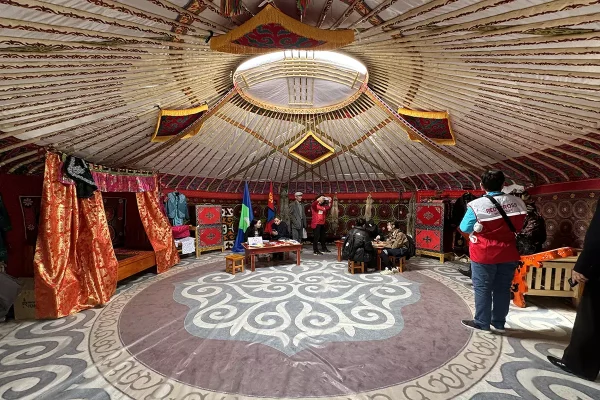 Yurt exhibition - Inside overview